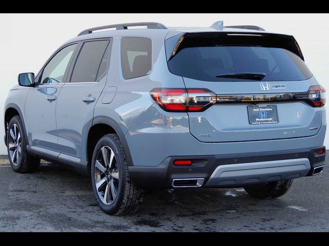 2025 Honda Pilot Touring