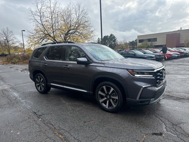 2025 Honda Pilot Touring