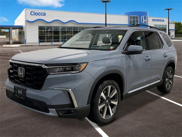 2025 Honda Pilot Touring