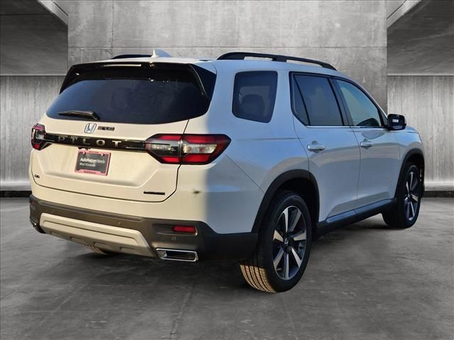 2025 Honda Pilot Touring