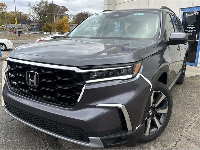 2025 Honda Pilot Touring