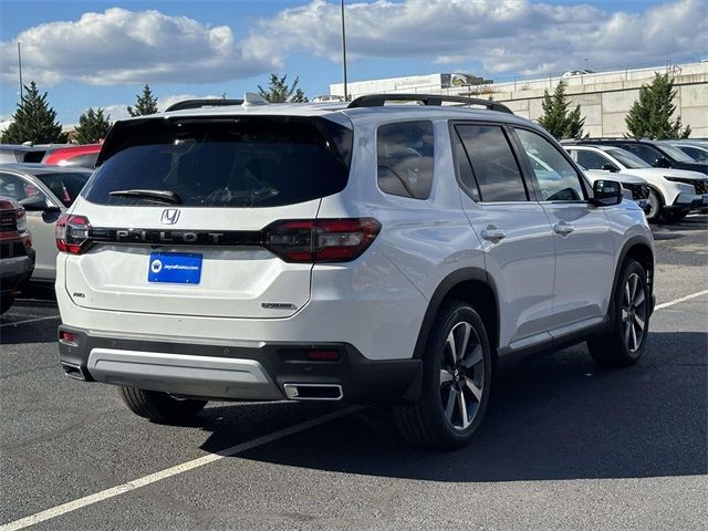 2025 Honda Pilot Touring