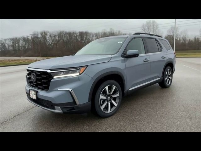 2025 Honda Pilot Touring