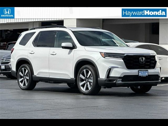 2025 Honda Pilot Touring