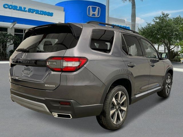 2025 Honda Pilot Touring