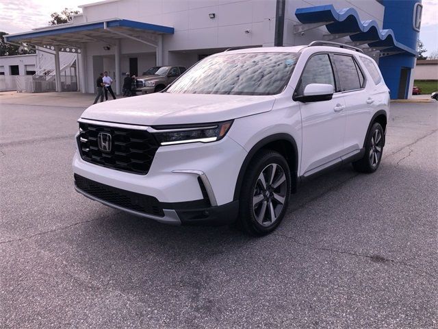 2025 Honda Pilot Touring