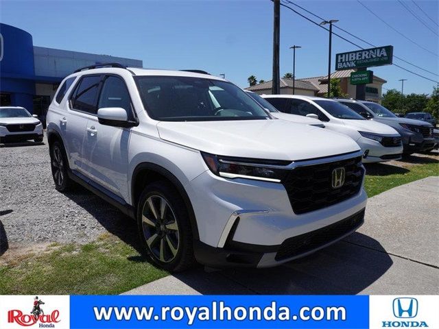 2025 Honda Pilot Touring