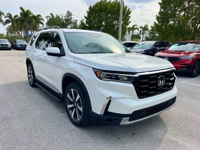 2025 Honda Pilot Touring