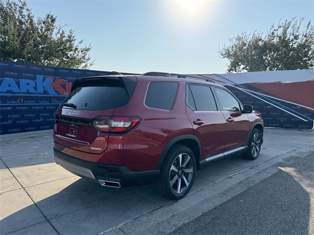 2025 Honda Pilot Touring