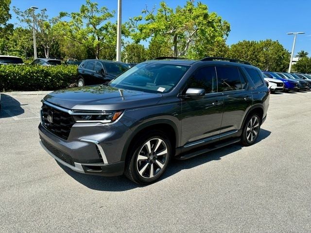 2025 Honda Pilot Touring