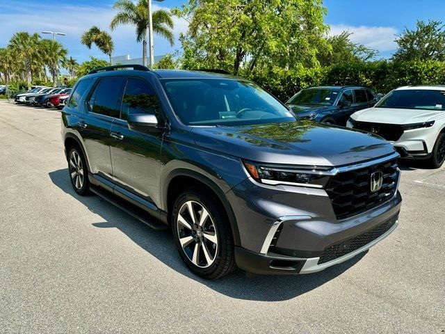 2025 Honda Pilot Touring