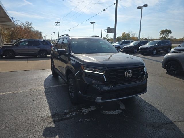 2025 Honda Pilot TrailSport