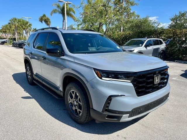 2025 Honda Pilot TrailSport