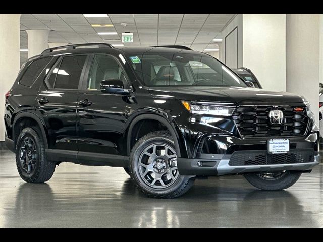 2025 Honda Pilot TrailSport