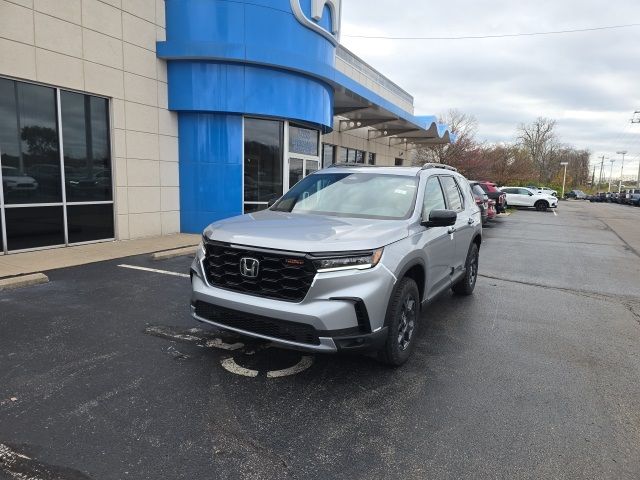 2025 Honda Pilot TrailSport