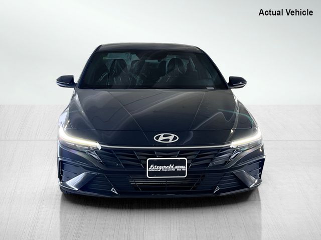 2025 Hyundai Elantra Hybrid Limited