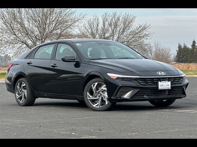 2025 Hyundai Elantra Hybrid SEL Sport