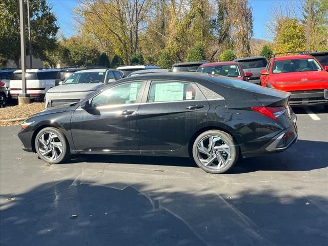 2025 Hyundai Elantra Hybrid Limited