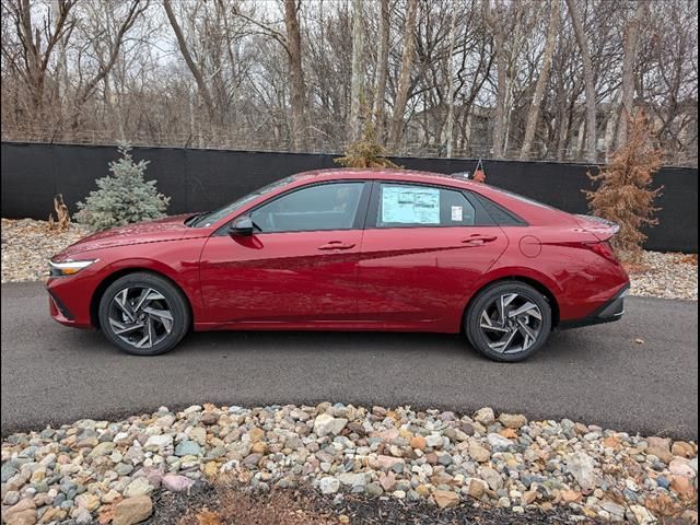 2025 Hyundai Elantra Hybrid SEL Sport