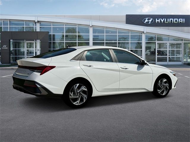 2025 Hyundai Elantra Hybrid Limited