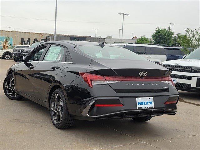 2025 Hyundai Elantra Limited