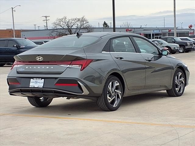 2025 Hyundai Elantra Limited