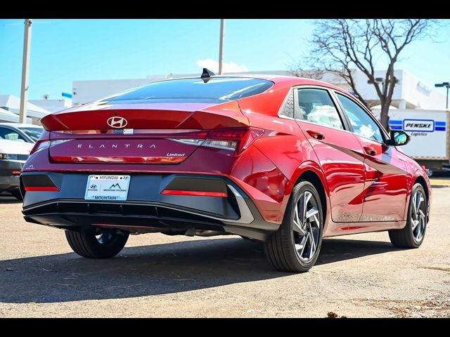 2025 Hyundai Elantra Limited