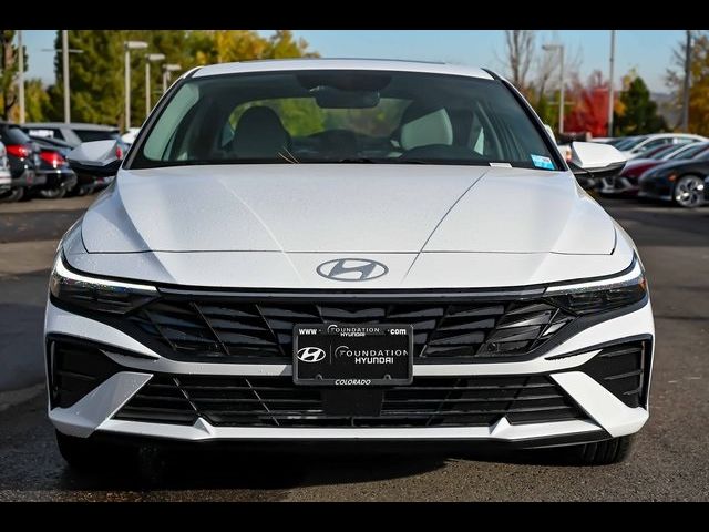 2025 Hyundai Elantra Limited