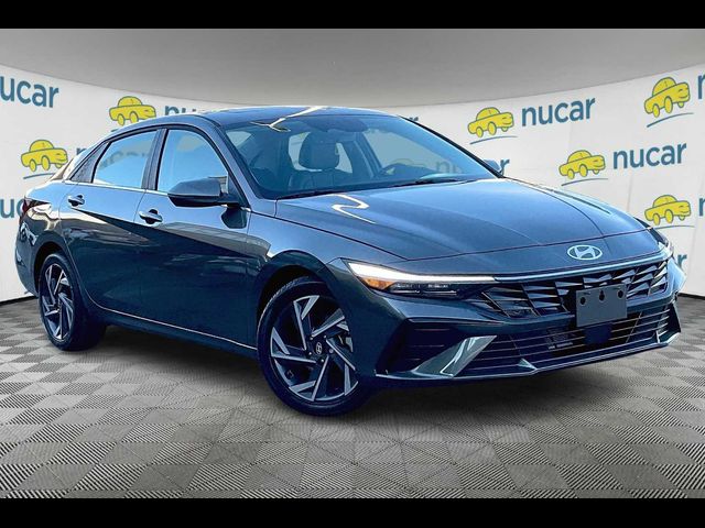 2025 Hyundai Elantra Limited