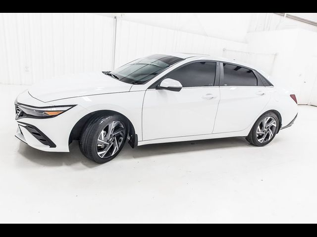 2025 Hyundai Elantra Limited