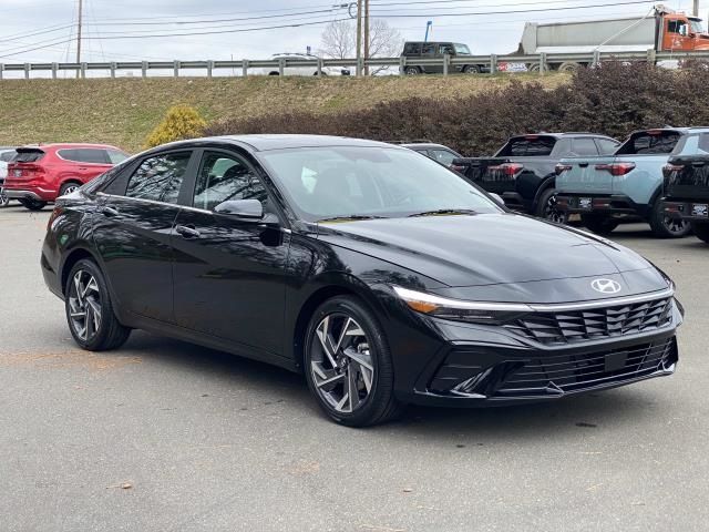 2025 Hyundai Elantra Limited