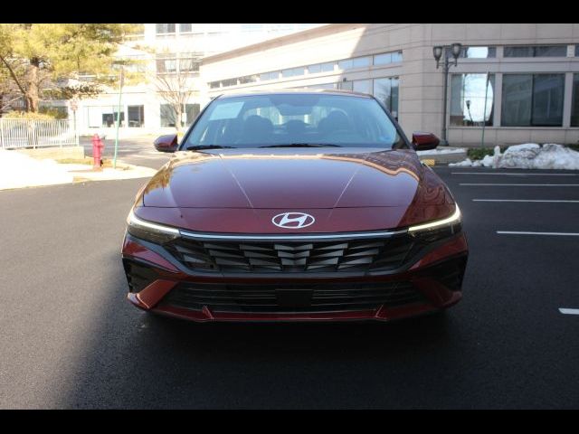2025 Hyundai Elantra Limited