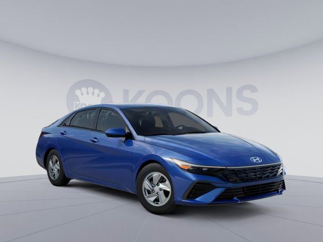 2025 Hyundai Elantra SE