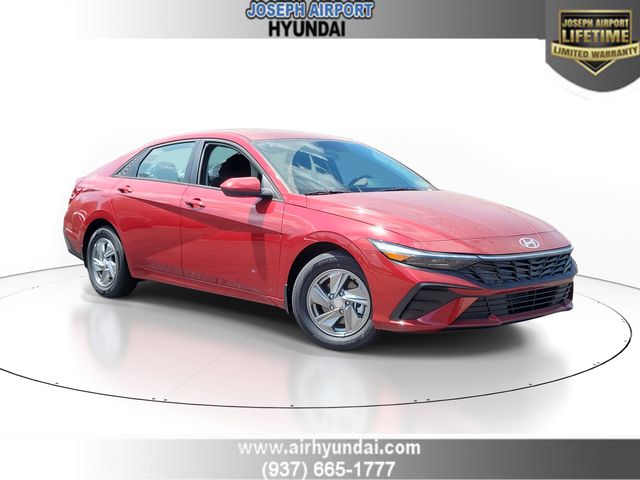 2025 Hyundai Elantra SE