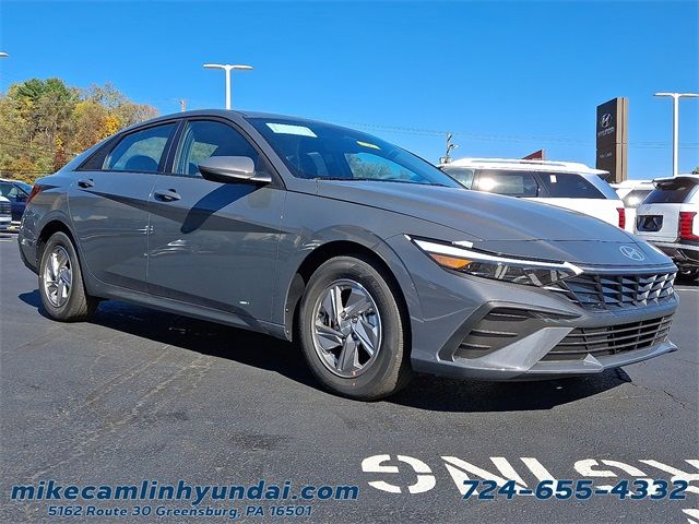 2025 Hyundai Elantra SE