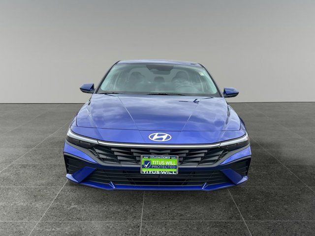 2025 Hyundai Elantra SE