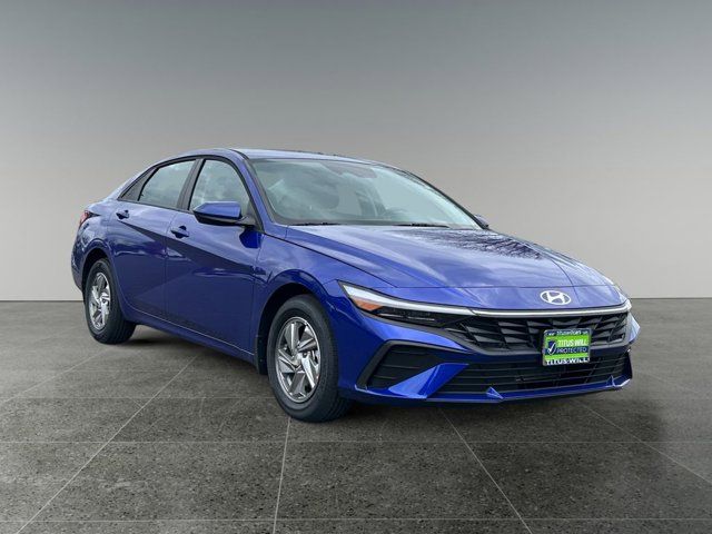 2025 Hyundai Elantra SE