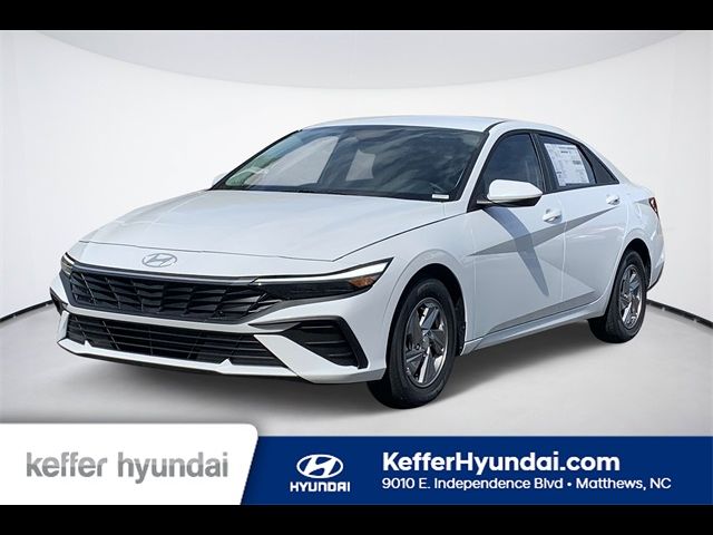 2025 Hyundai Elantra SE