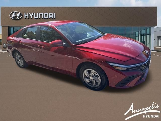 2025 Hyundai Elantra SE