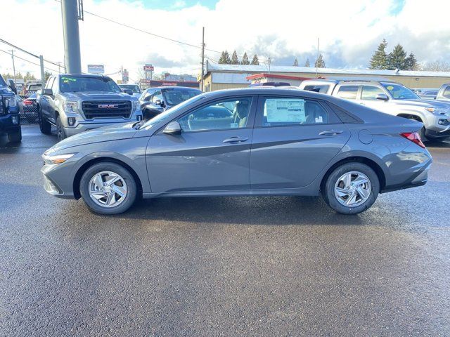 2025 Hyundai Elantra SE