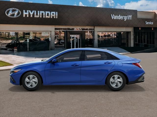 2025 Hyundai Elantra SE