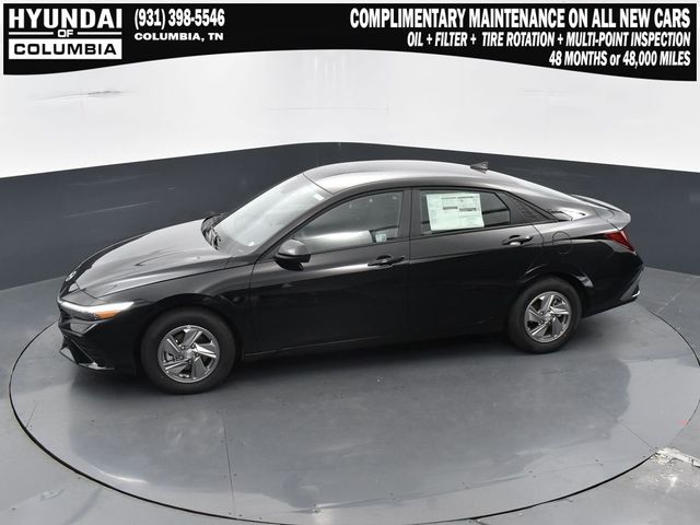 2025 Hyundai Elantra SE
