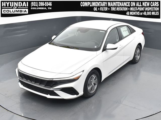 2025 Hyundai Elantra SE