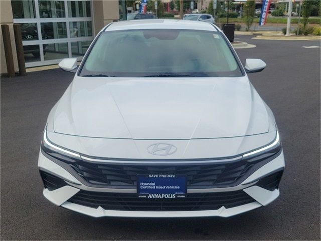 2025 Hyundai Elantra SE