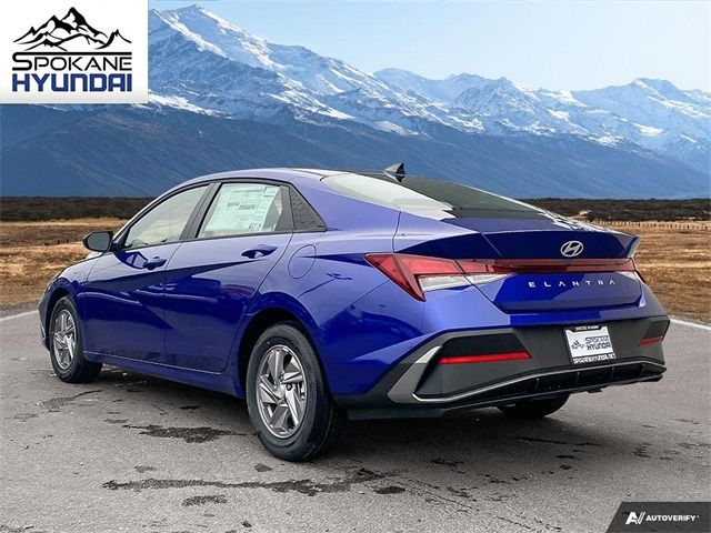 2025 Hyundai Elantra SE