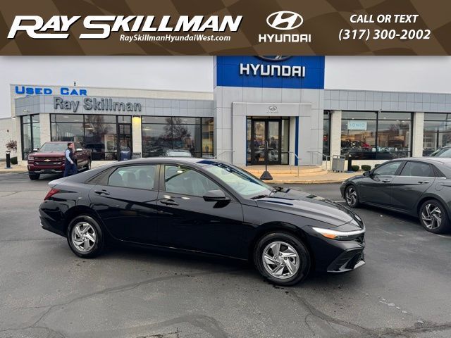 2025 Hyundai Elantra SE