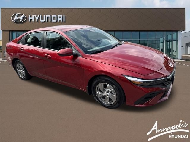2025 Hyundai Elantra SE
