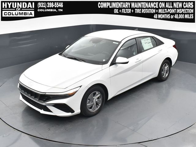 2025 Hyundai Elantra SE