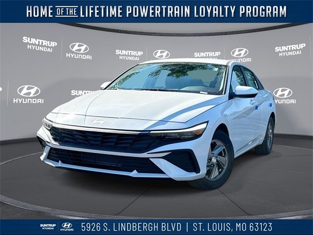 2025 Hyundai Elantra SE