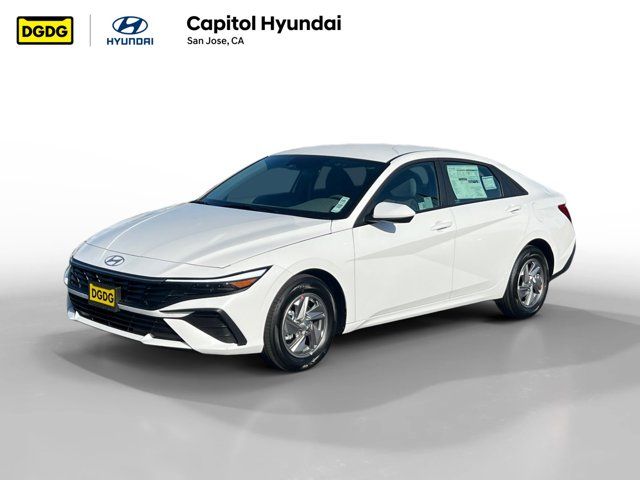 2025 Hyundai Elantra SE